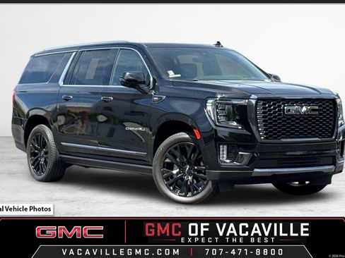 Used 2023 GMC Yukon XL Denali Ultimate AWD/4WD image 1
