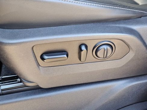 Used 2020 Chevrolet Silverado 2500 LTZ w/ LTZ Premium Package image 34