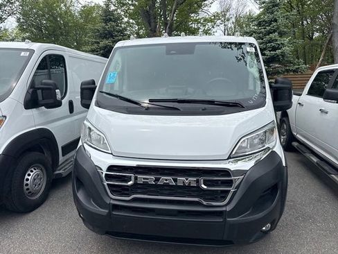 Used 2025 RAM ProMaster 2500 w/ U-Haul Equipment Group FWD image 3
