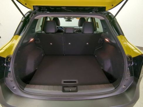 Used 2025 Nissan Kicks SR FWD image 23