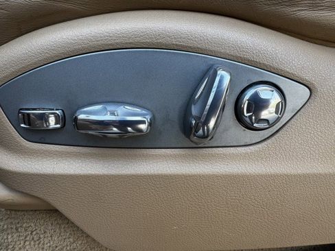 Used 2013 Porsche Cayenne S w/ Premium Pkg Plus image 22