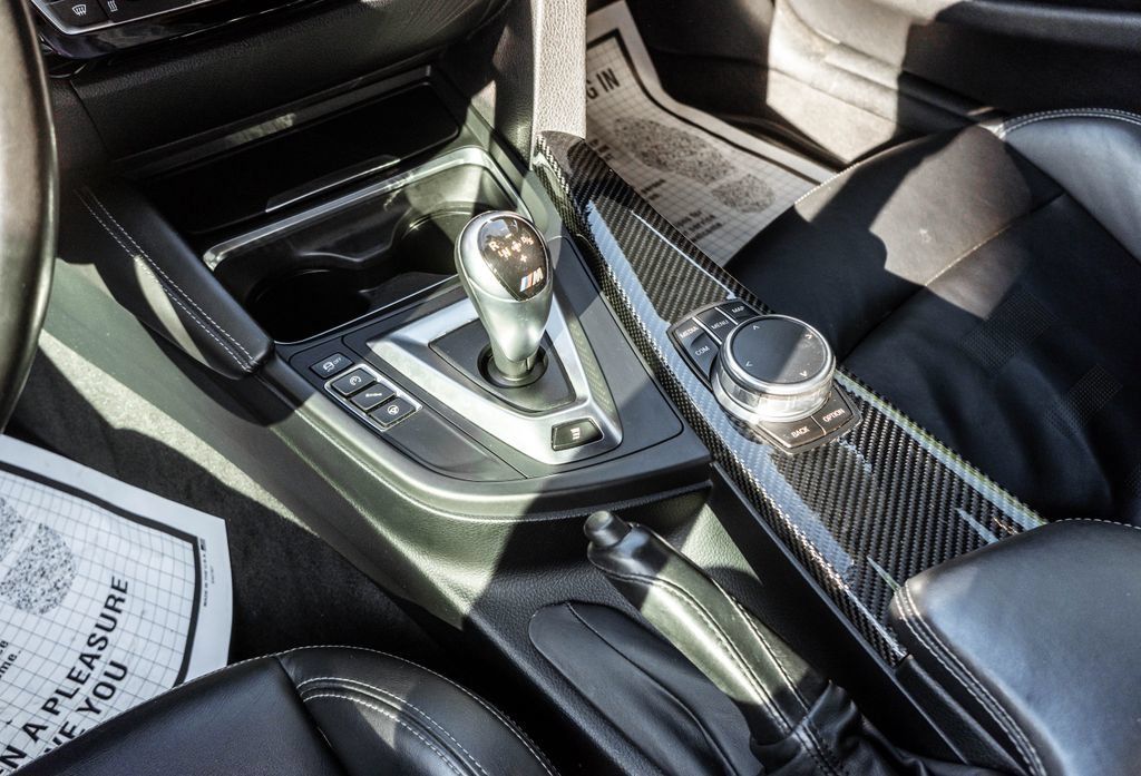 Used 2018 BMW M4 Coupe RWD image 21