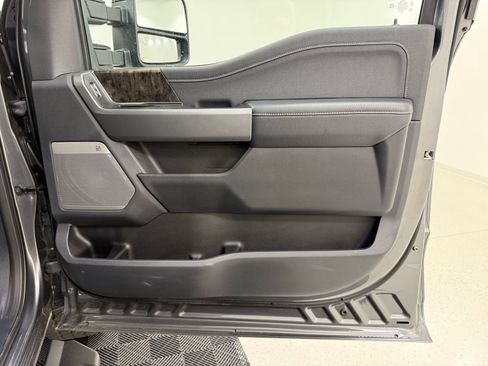 Used 2026 Ford F250 Lariat w/ Black Appearance Package AWD/4WD image 35