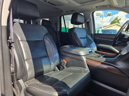 Used 2019 GMC Yukon SLT w/ Graphite Performance Edition image 18