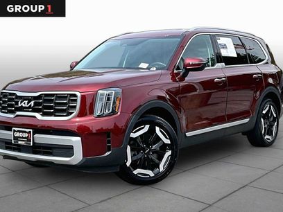 Used 2023 Kia Telluride S w/ S Sunroof Package