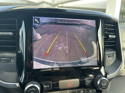 Used 2020 RAM 1500 Laramie image 28