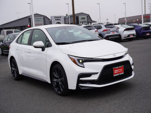 New 2026 Toyota Corolla SE image 24