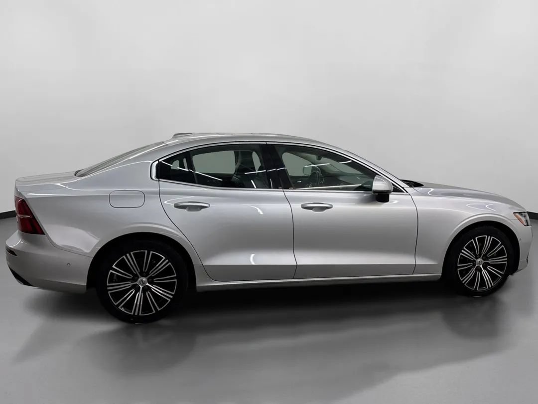 Used 2022 Volvo S60 B5 Inscription AWD/4WD image 11