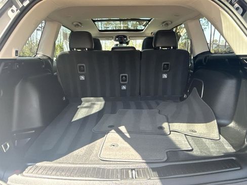 Used 2022 Jeep Grand Cherokee Limited image 12