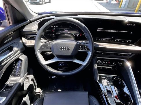 Certified 2025 Audi Q5 Premium Plus w/ Premium Plus AWD/4WD image 19