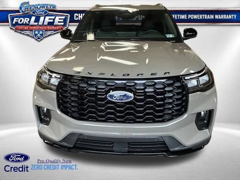 New 2026 Ford Explorer ST-Line w/ ST-Line Street Pack AWD/4WD image 3