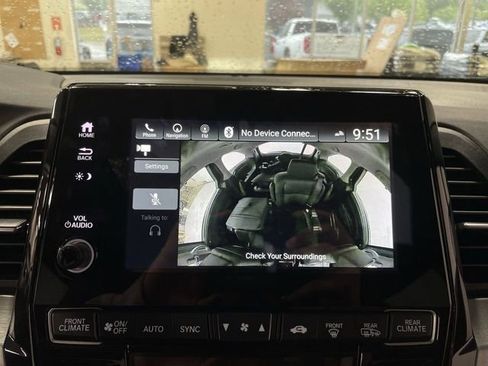 Used 2023 Honda Odyssey Touring image 30