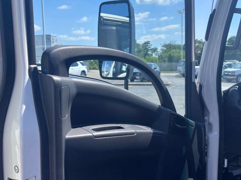 New 2025 Chevrolet Low Cab Forward RWD image 27