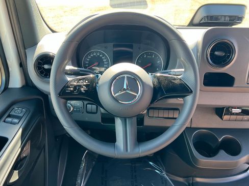 New 2026 Mercedes-Benz Sprinter 2500 image 9