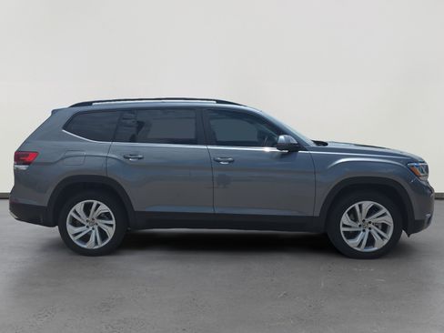 Used 2023 Volkswagen Atlas SE AWD/4WD image 6