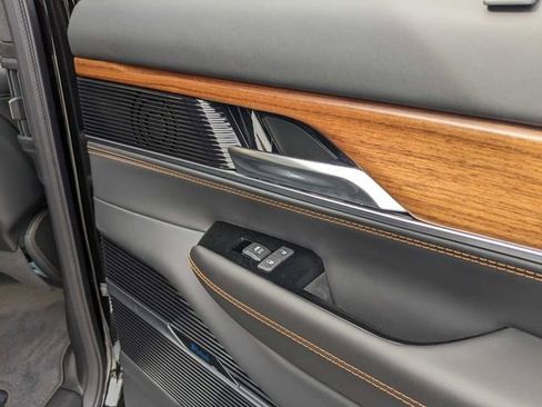 Used 2024 Jeep Grand Wagoneer Series III w/ Flexible Seating Group image 26