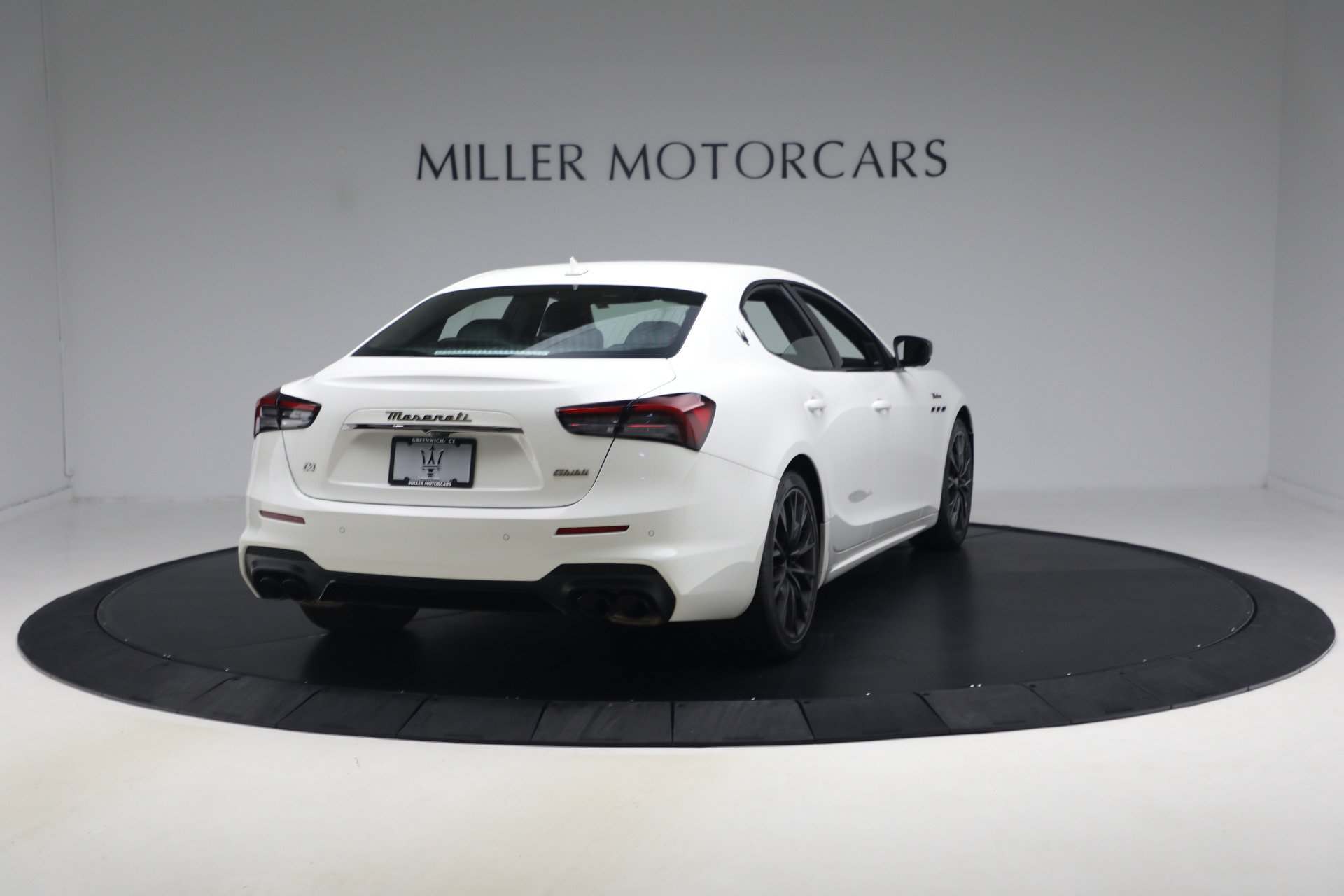 Used 2022 Maserati Ghibli Modena Q4 AWD/4WD image 8