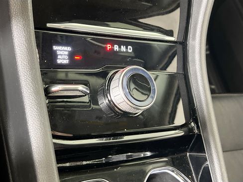 Used 2023 Jeep Grand Cherokee Limited AWD/4WD image 17