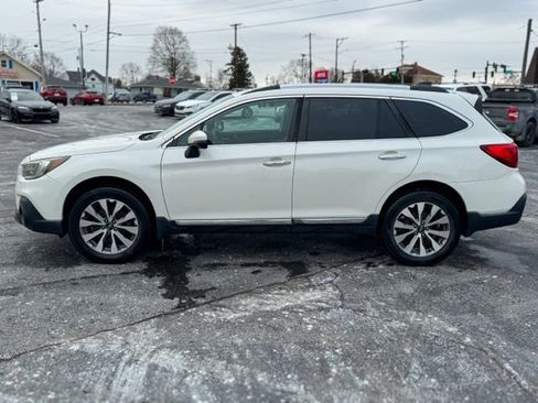 Used 2018 Subaru Outback 2.5i Touring image 4
