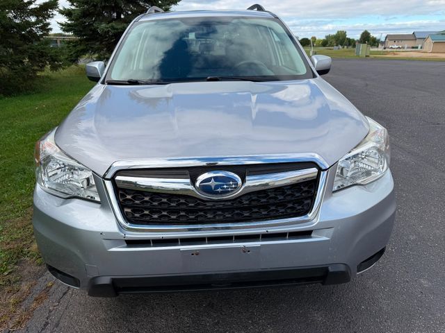 Used 2016 Subaru Forester 2.5i Premium AWD/4WD image 5