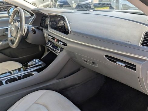 Used 2020 Hyundai Sonata Limited image 14