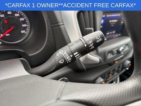 Used 2023 GMC Terrain SLE image 30