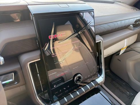 New 2026 GMC Yukon XL Denali w/ Sun & Power Step Package image 19