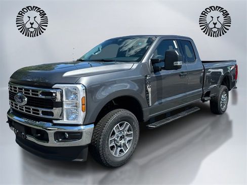 New 2025 Ford F350 XLT w/ FX4 Off-Road Package image 1
