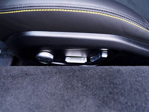 Used 2025 Lotus Emira image 41