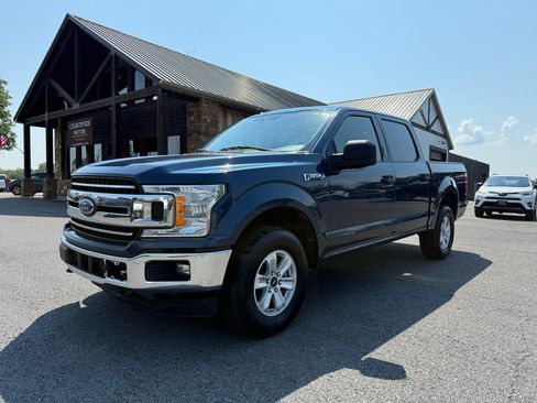 Used 2020 Ford F150 XLT image 2