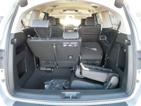 Used 2026 Honda Odyssey Touring image 18