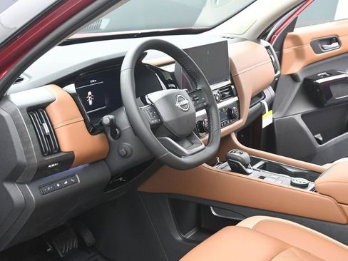 New 2026 Nissan Pathfinder Platinum AWD/4WD image 7