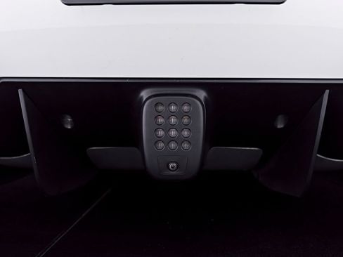 Used 2018 Ferrari 488 GTB RWD image 34