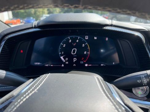 Used 2021 Chevrolet Corvette 3LT Convertible w/ Z51 Performance Package image 14