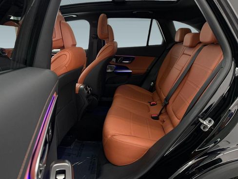 Certified 2023 Mercedes-Benz GLC 300 image 12