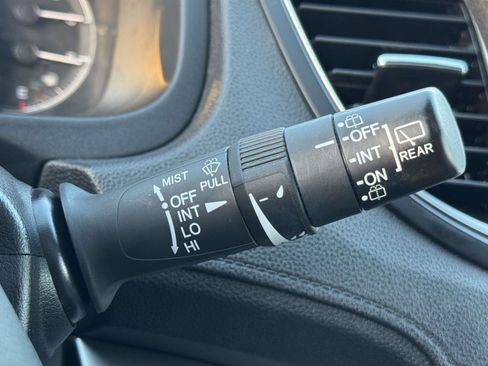 Used 2015 Honda CR-V EX image 26