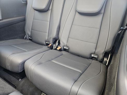 Certified 2026 Mercedes-Benz GLS 450 4MATIC image 13