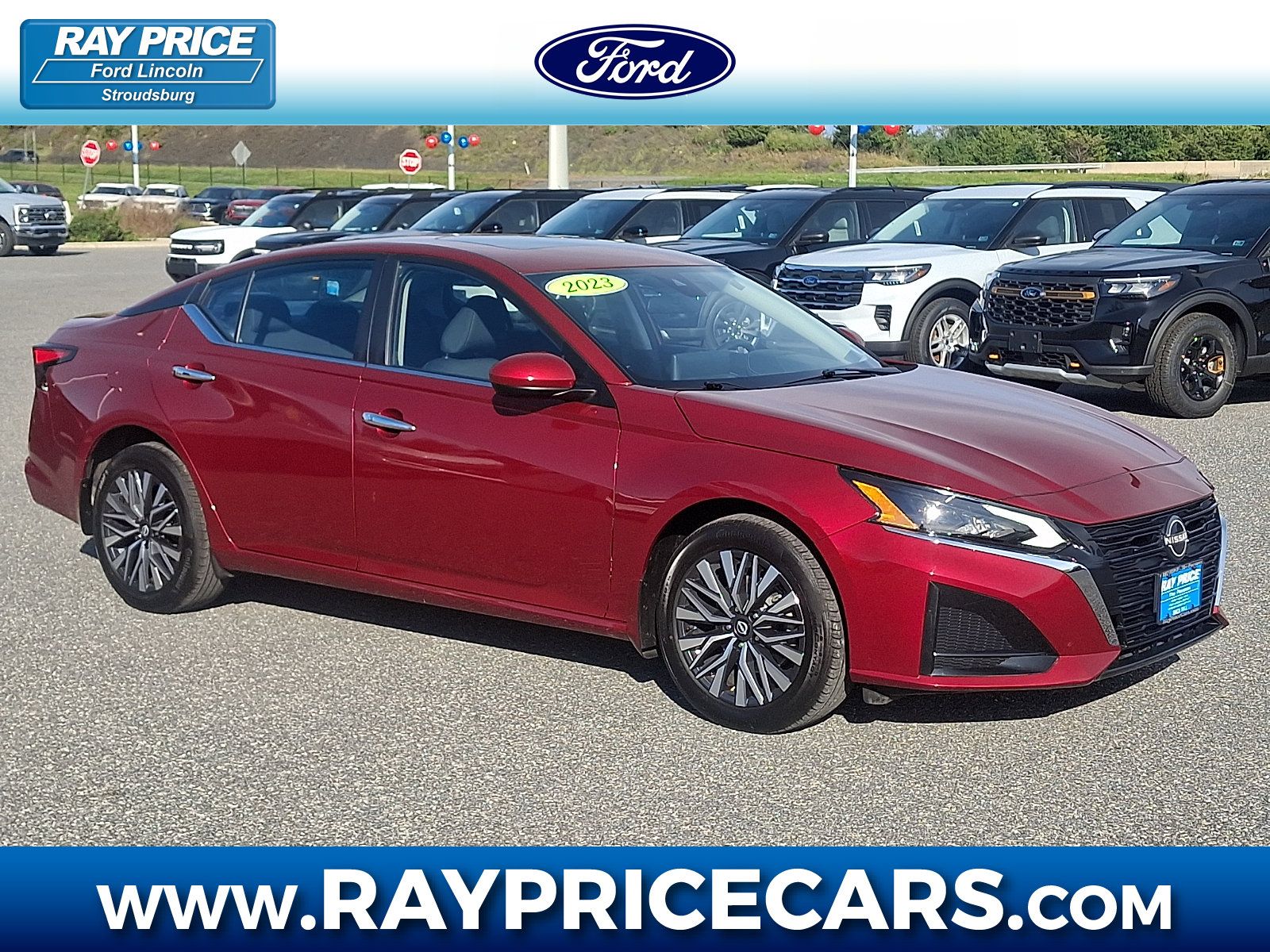 Used 2023 Nissan Altima 2.5 SV w/ SV Premium Package AWD/4WD image 1