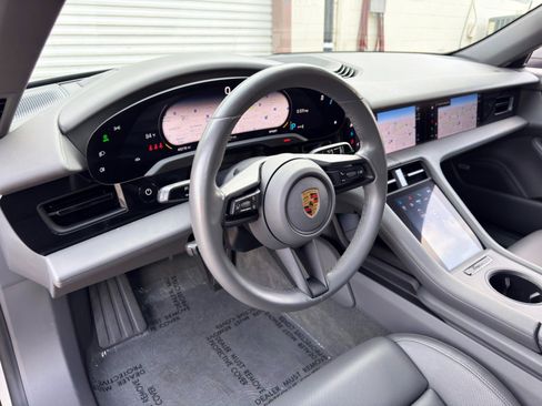 Used 2022 Porsche Taycan RWD image 14