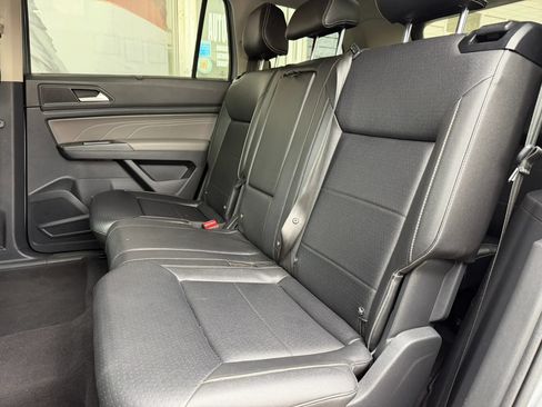 Used 2021 Volkswagen Atlas SE FWD image 12