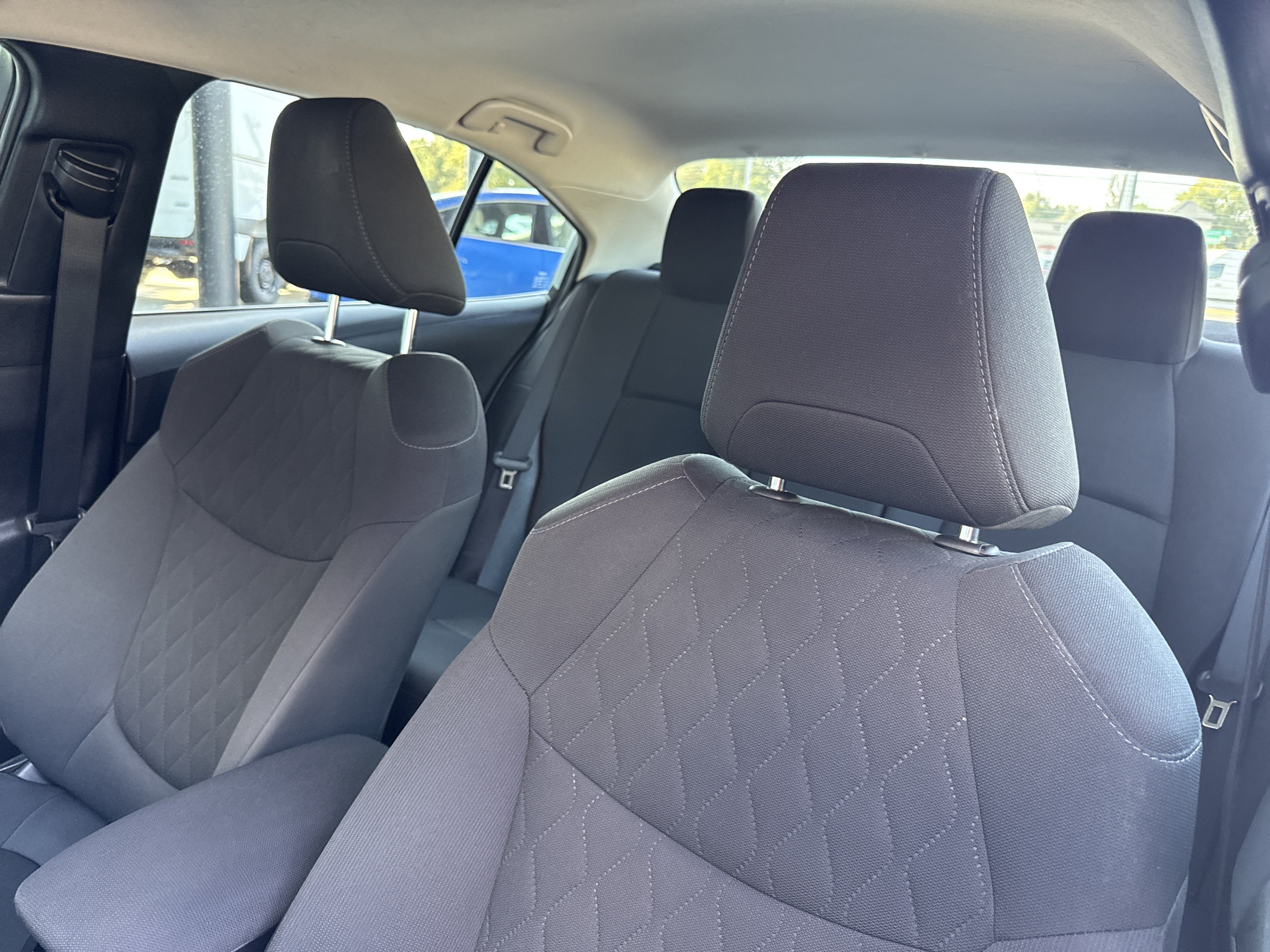 Used 2022 Toyota Corolla LE FWD image 19