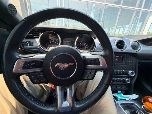 Used 2020 Ford Mustang GT w/ Black Accent Package RWD image 4