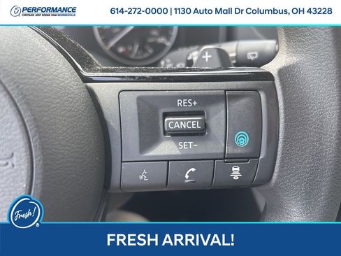 Used 2023 Nissan Rogue SV image 20