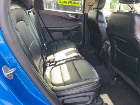 Used 2020 Ford Escape Titanium AWD/4WD image 12