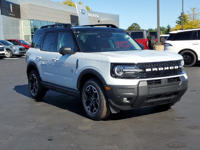 New 2026 Ford Bronco Sport Outer Banks w/ Outer Banks Tech Package+ AWD/4WD image 2