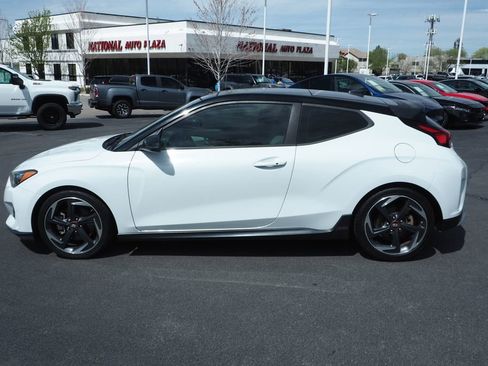 Used 2019 Hyundai Veloster Turbo Ultimate FWD image 4