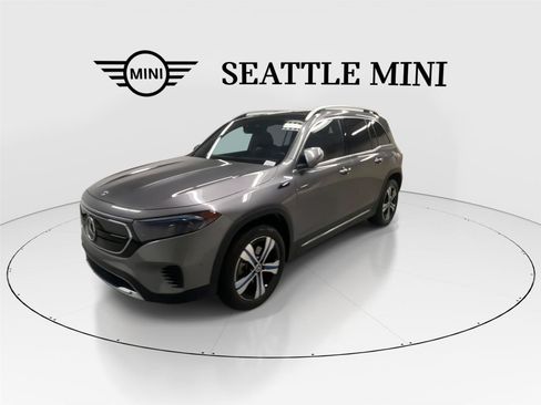 Used 2022 Mercedes-Benz EQB 350 4MATIC image 5