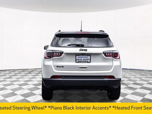 Used 2018 Jeep Compass Latitude image 11