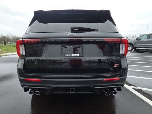 Used 2025 Ford Explorer ST w/ Sun And Sound Package image 9