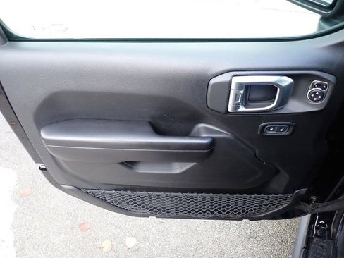 Used 2021 Jeep Wrangler Rubicon image 17